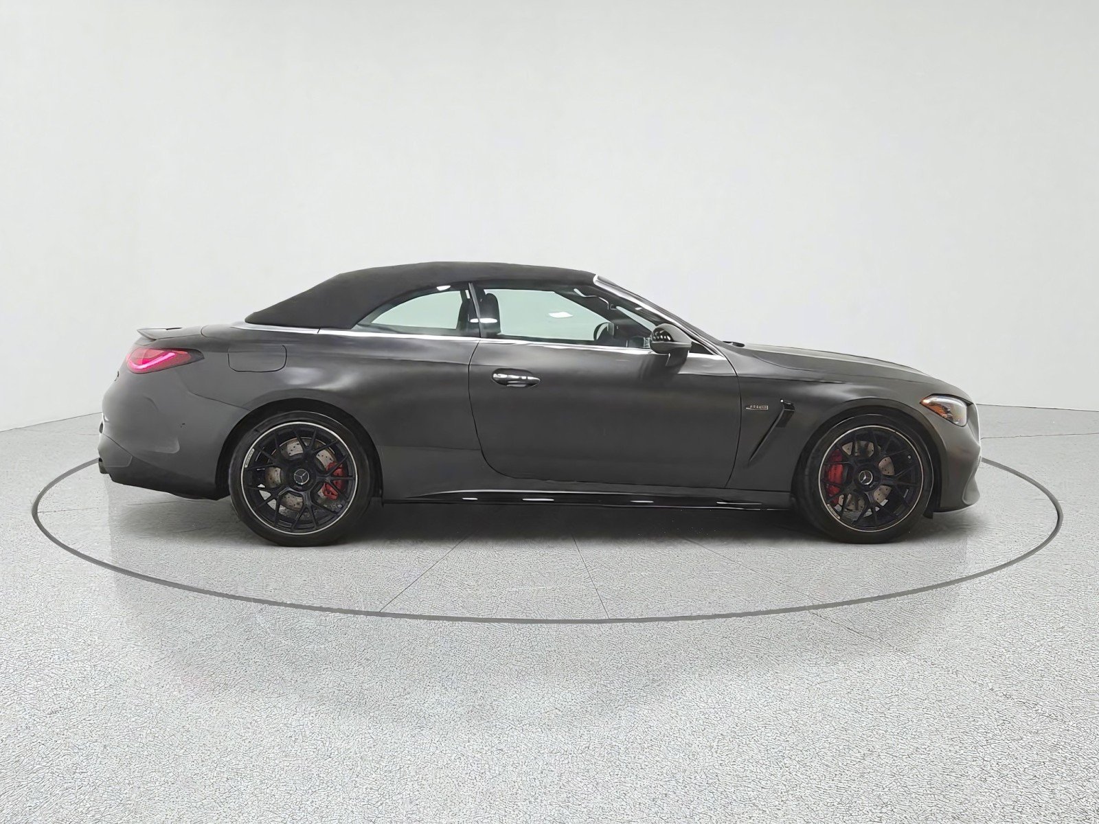 Used 2026 MANUFAKTUR Graphite Grey Magno Mercedes-Benz AMG® CLE 53 4MATIC+ Cabriolet image 4