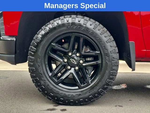 Used 2019 Red Chevrolet LT Trail Boss image 19