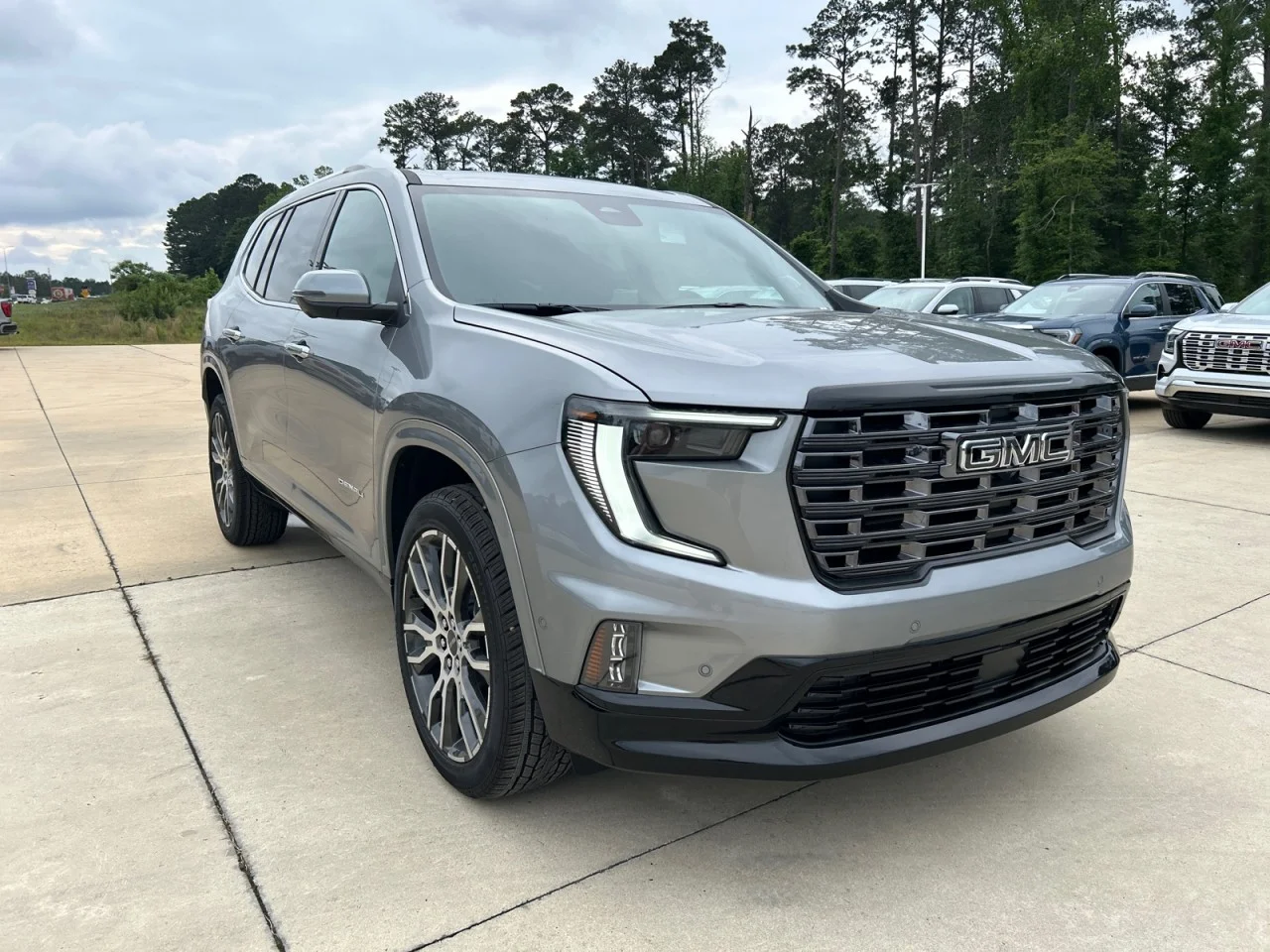 New 2026 Sterling Metallic GMC Denali Ultimate image 2