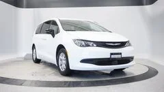 New 2026 Bright White Clear-Coat Exterior Paint Chrysler LX image 26