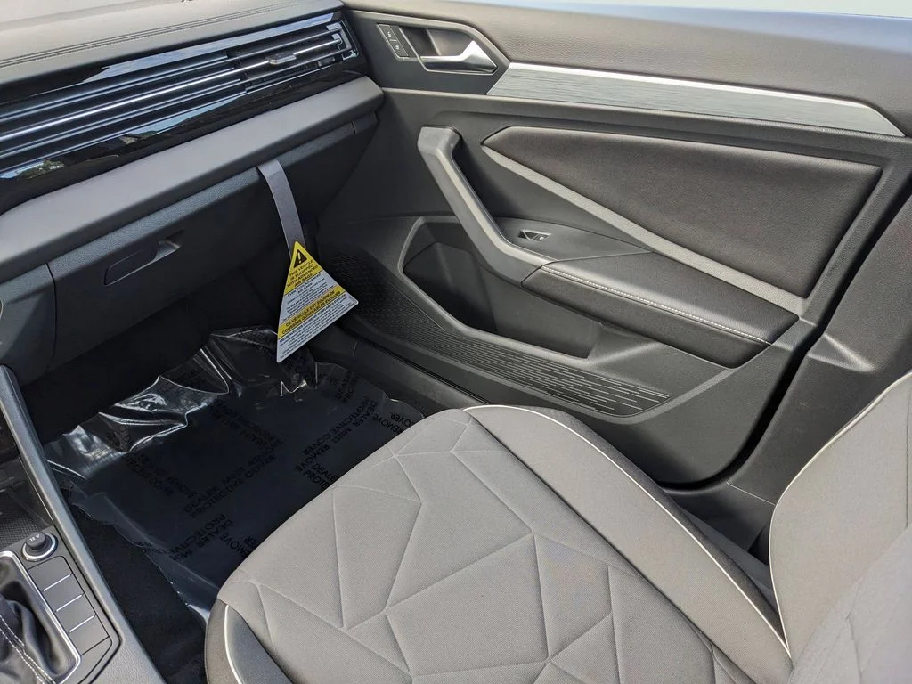 New 2026 White Volkswagen 1.5T Sport image 19