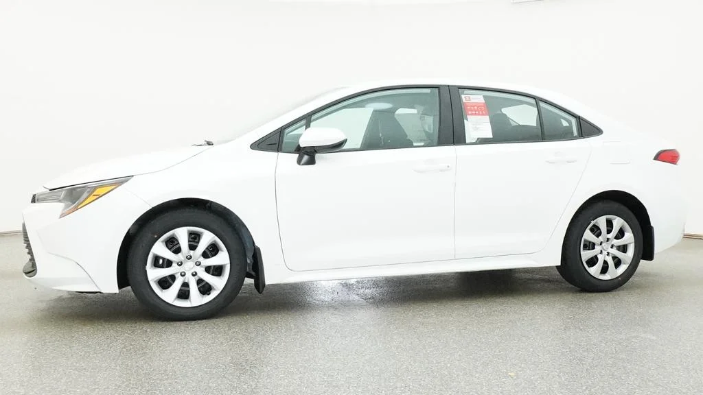 New 2026 Ice Cap Toyota LE image 4
