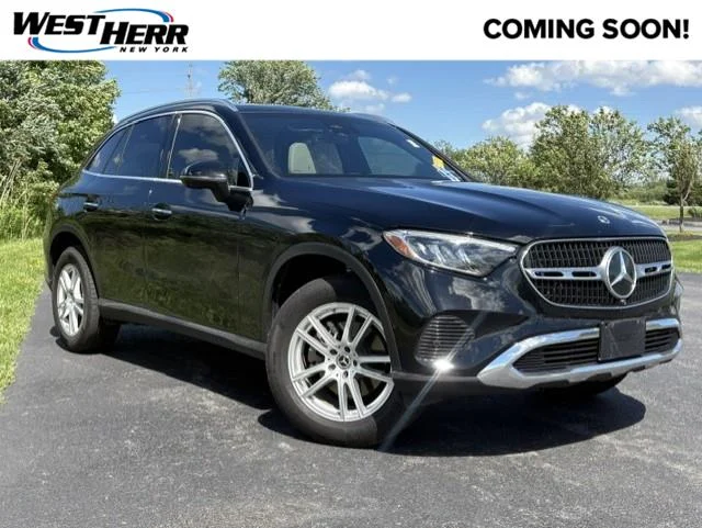 Used 2025 Black Mercedes-Benz GLC 300 image 1