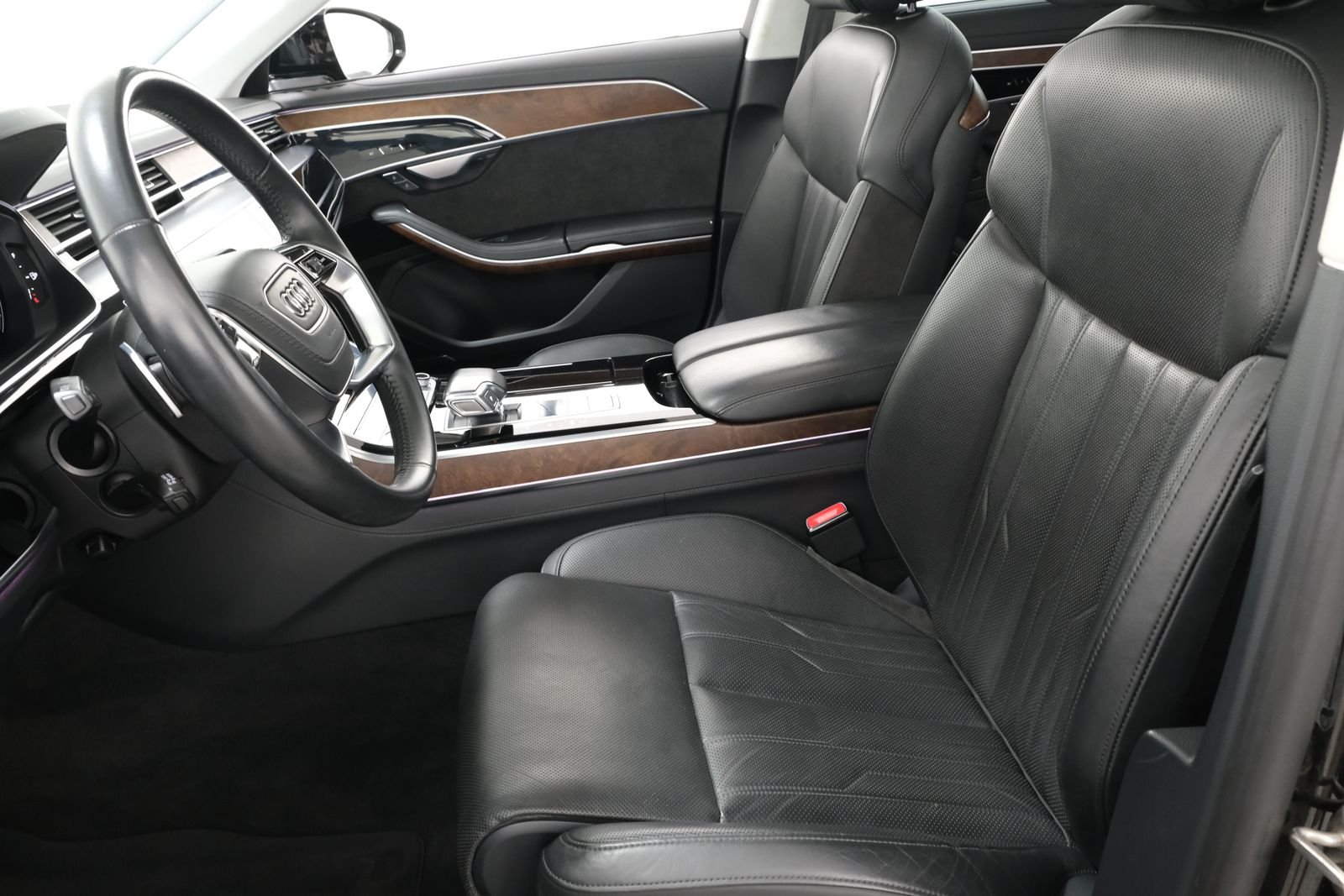 Used 2021 Black Metallic Audi 4.0 image 31