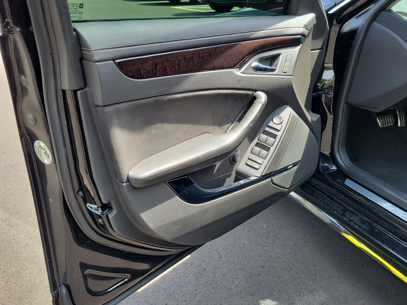 Used 2011 Black Cadillac Base image 7