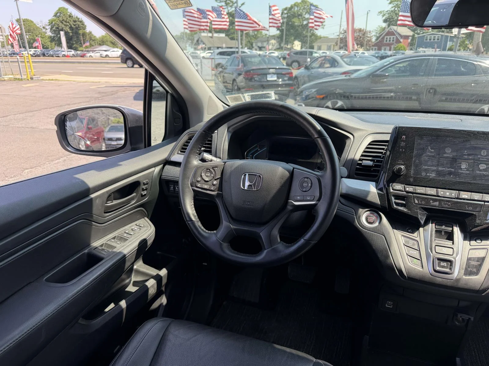 Used 2023 White Honda EX-L image 16