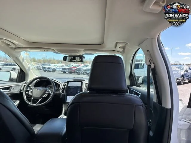Used 2024 White Ford SEL image 31