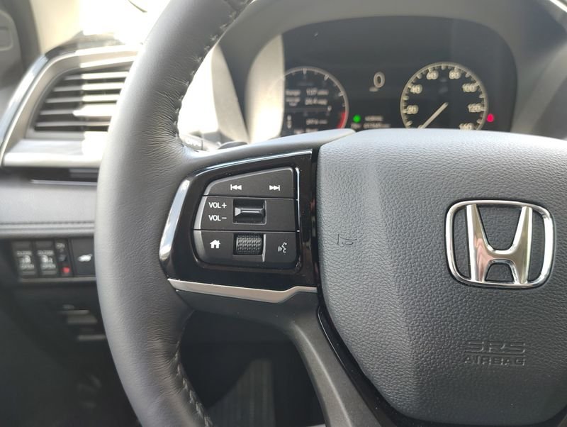 Used 2025  Honda Elite image 33