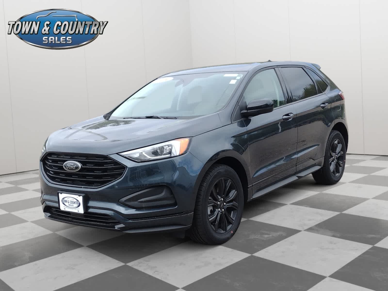 New 2024 Stone Blue Metallic Ford SE image 3