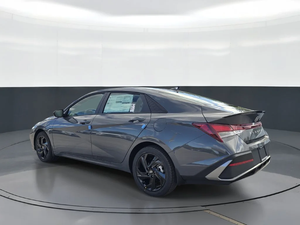 New 2026 Gray Hyundai SEL Sport image 4