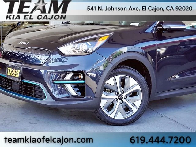 Certified Used 2022 Blue Kia S image 3