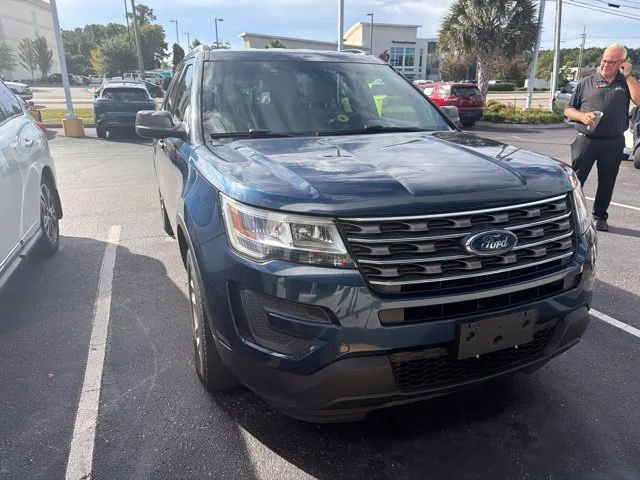 Used 2017 Blue Ford Base image 7