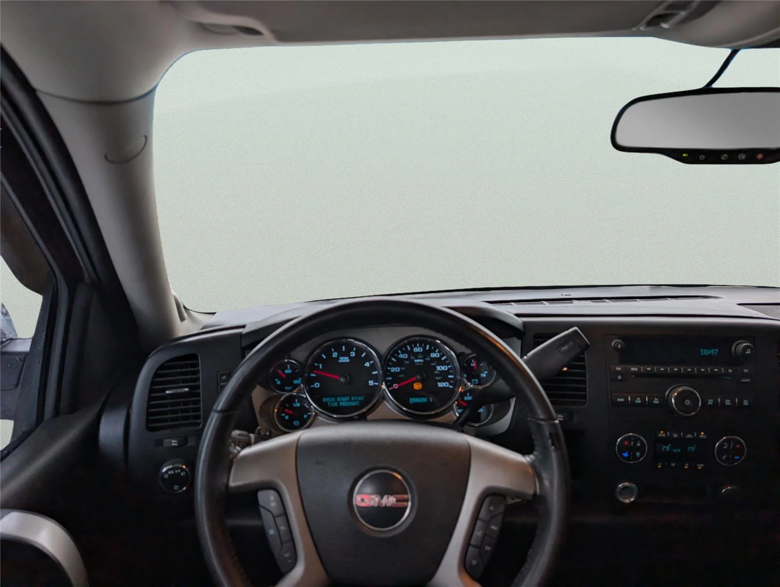 Used 2007 Summit White GMC SLE2 image 28