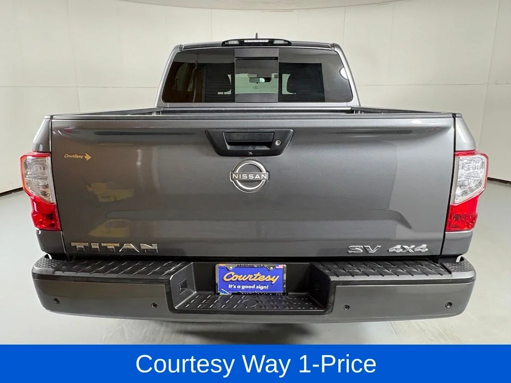 Used 2024 Gray Nissan SV image 9