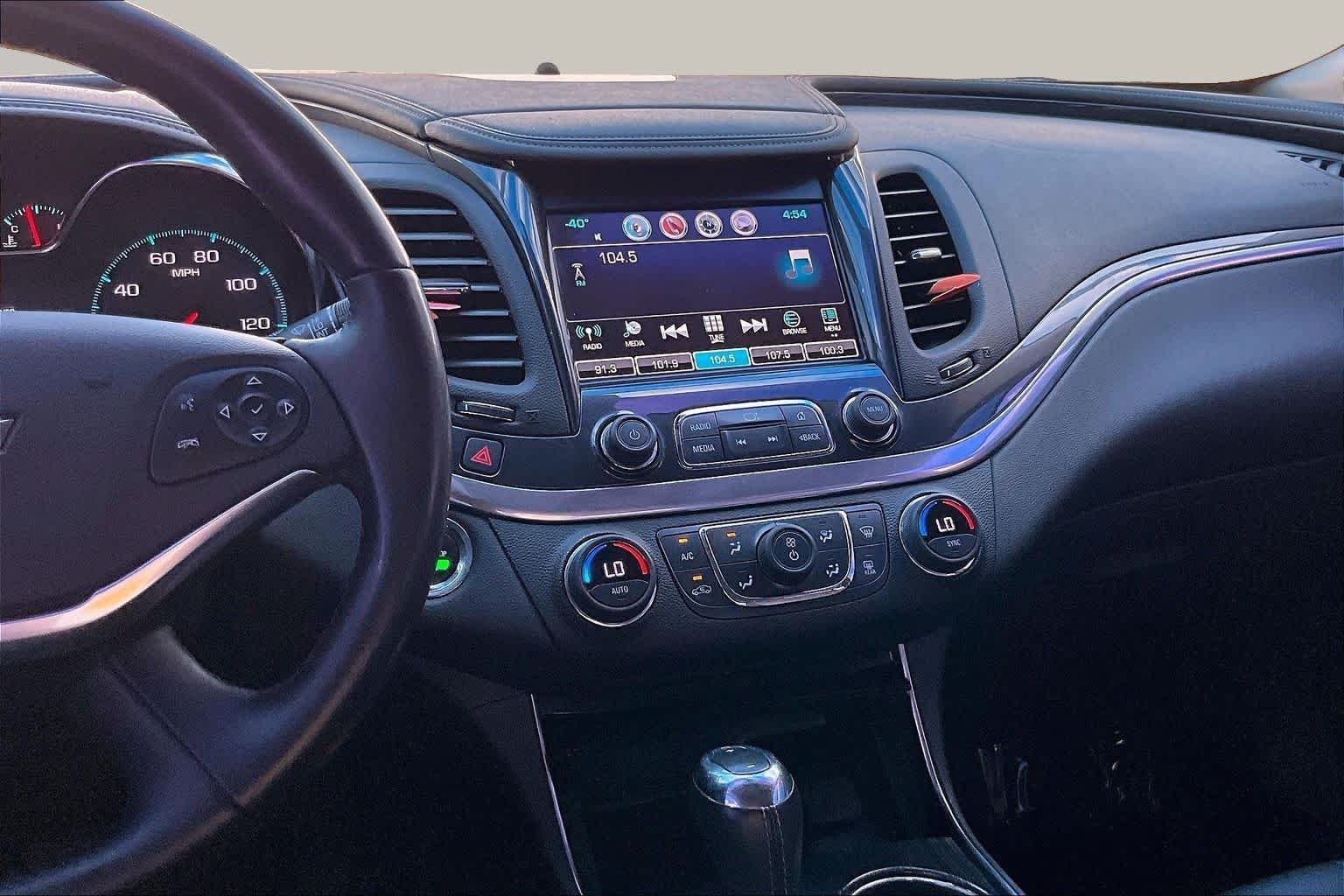 Used 2019 Nightfall Gray Metallic Chevrolet LT image 6