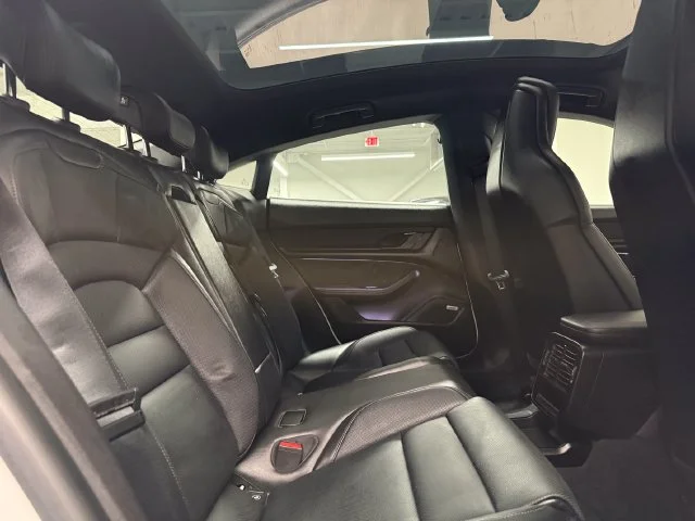 Certified Used 2021  Porsche 4S image 27