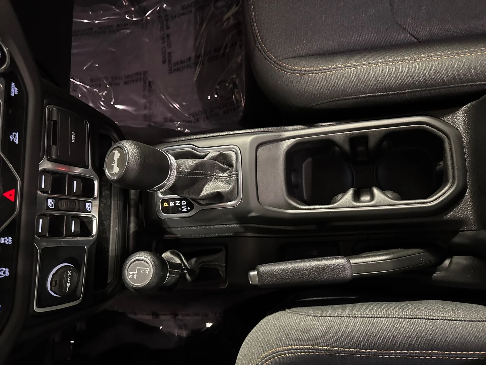 Used 2024 White Jeep Sahara image 24