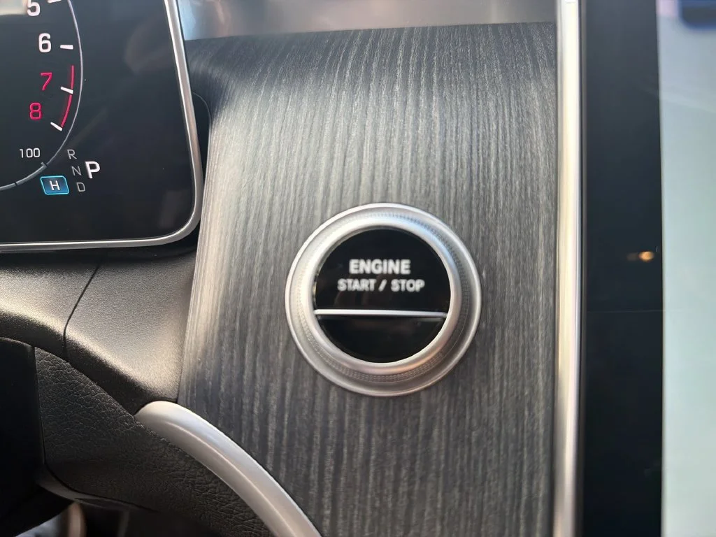 Used 2025  Mercedes-Benz GLC 350e image 15