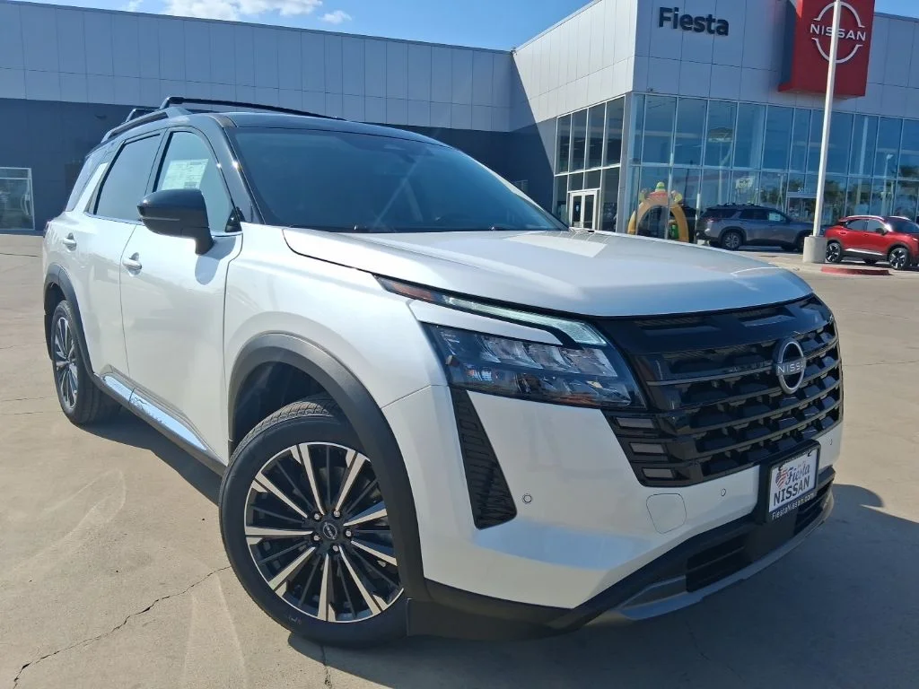 New 2026 White Nissan Platinum image 1