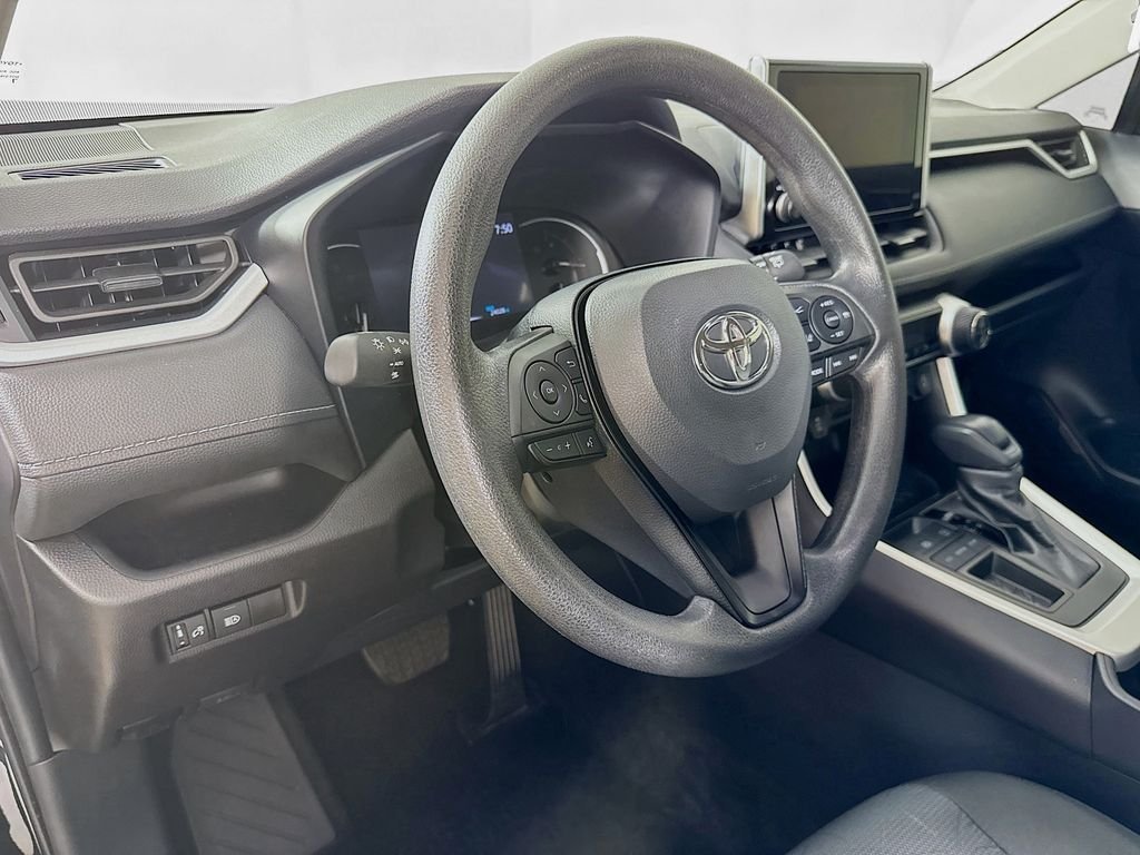 Used 2025 Midnight Black Metallic Toyota XLE image 10