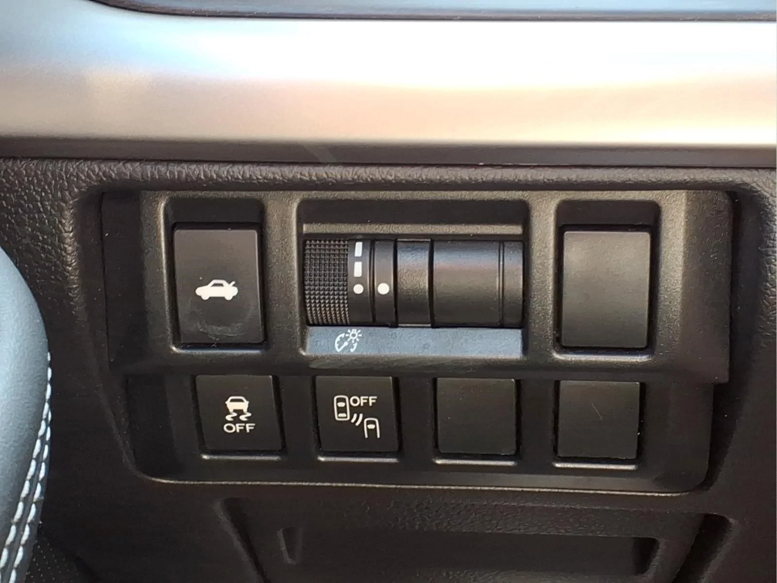 Used 2017 Blue Subaru 2.5i image 18