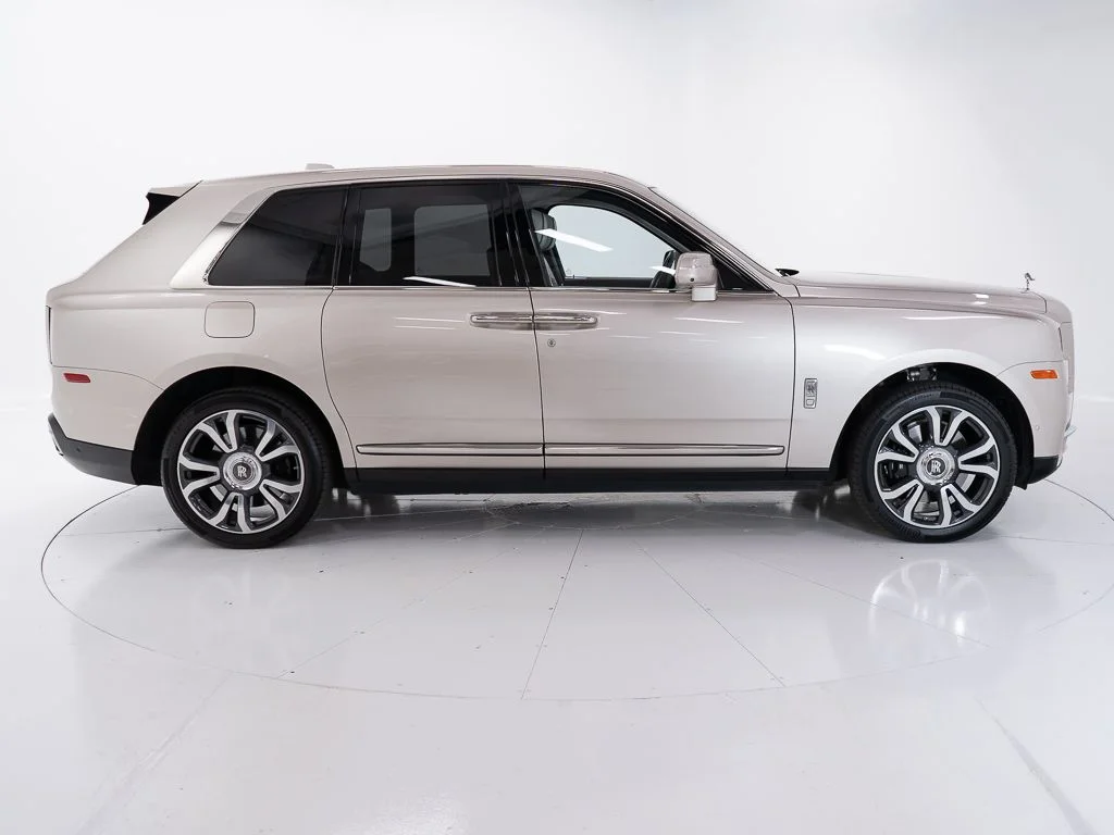 Certified Used 2019 White Sands Rolls-Royce  image 6
