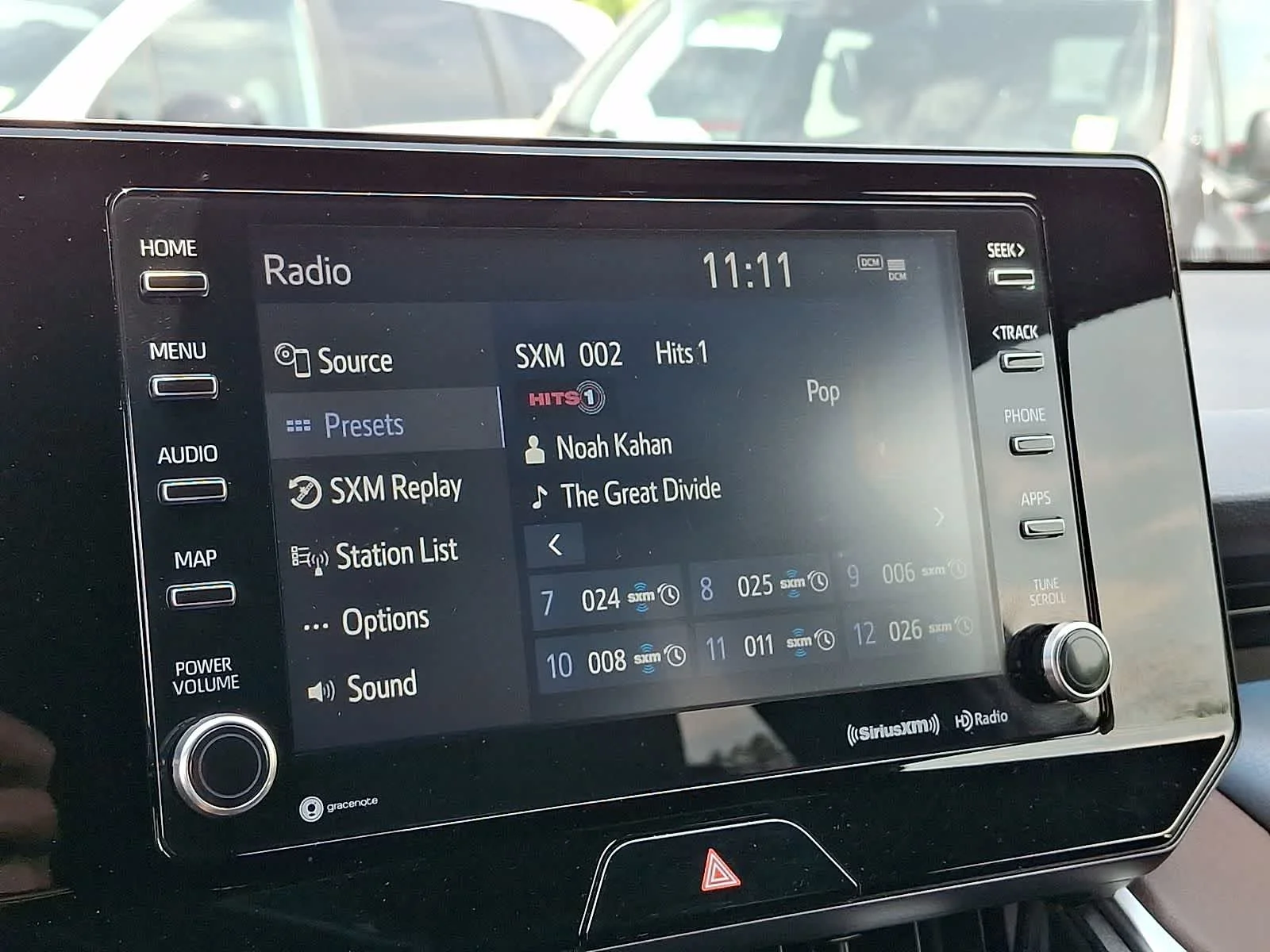 2022 Toyota Venza XLE - Photo 22
