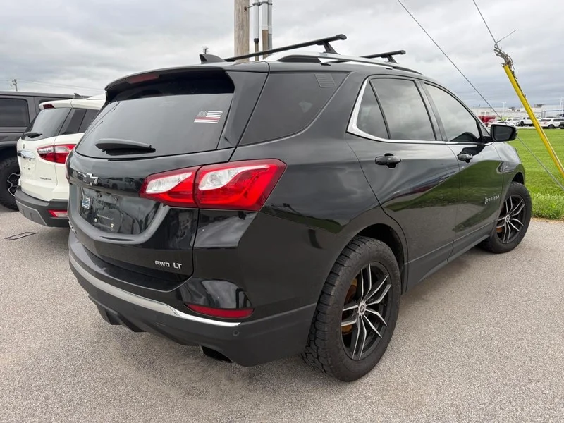 Used 2018 Mosaic Black Metallic Chevrolet AWD 4dr LT w/2LT image 4