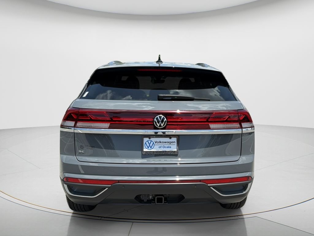 New 2026 Pure Gray Volkswagen 2.0T SE w/Technology image 4
