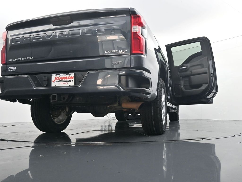 Used 2021 Gray Chevrolet Custom image 42