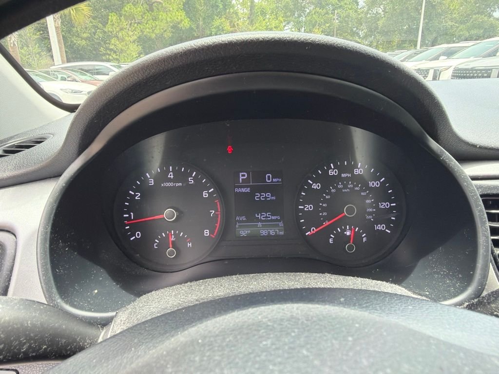 Used 2020 Silky Silver Kia S image 10