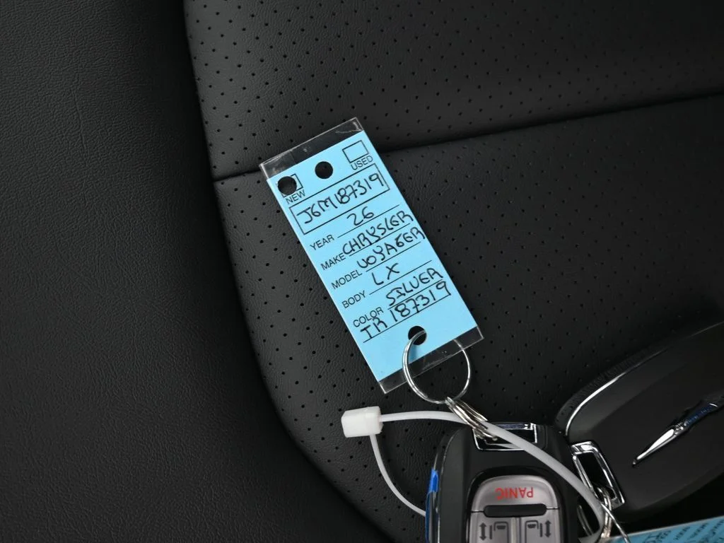 2026 Chrysler Voyager LX - Photo 15
