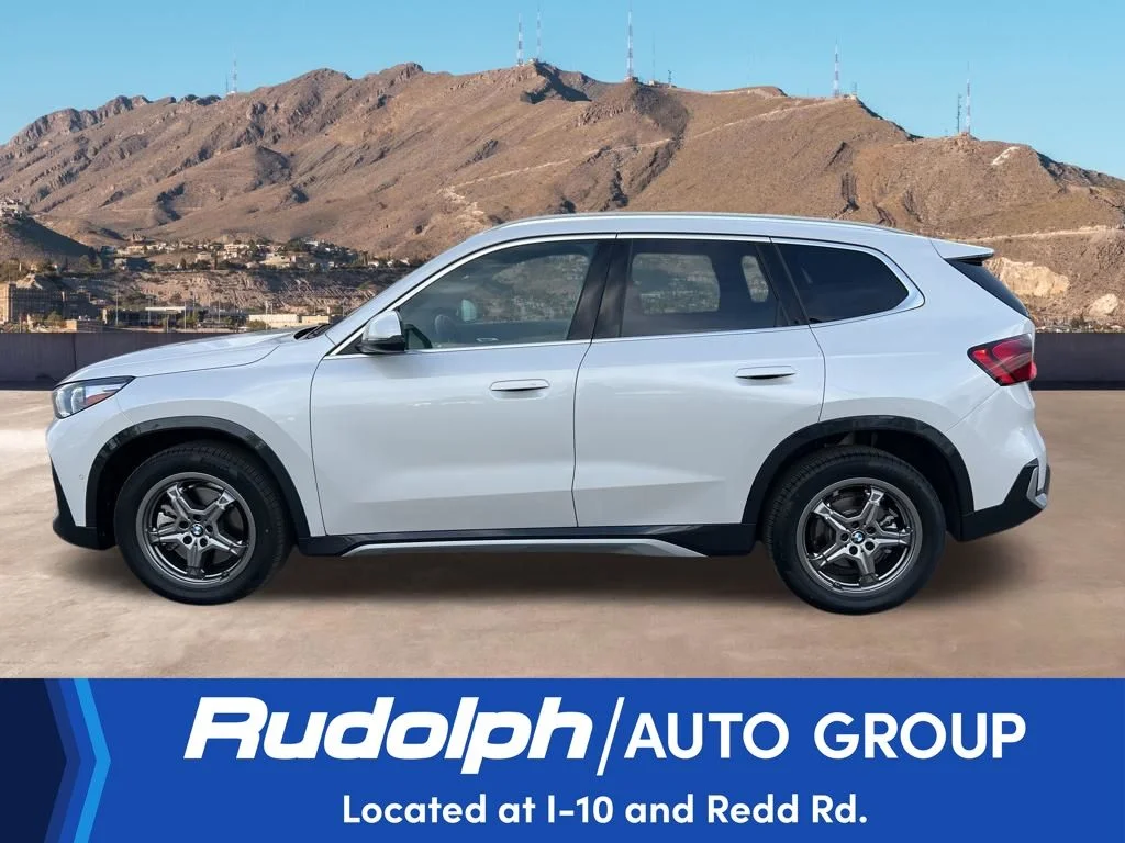 Used 2026 White BMW xDrive28i image 3