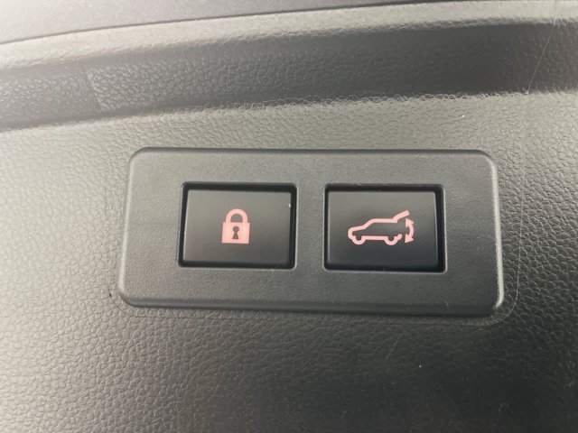 Used 2020 Magnetite Gray Metallic Subaru Premium image 28