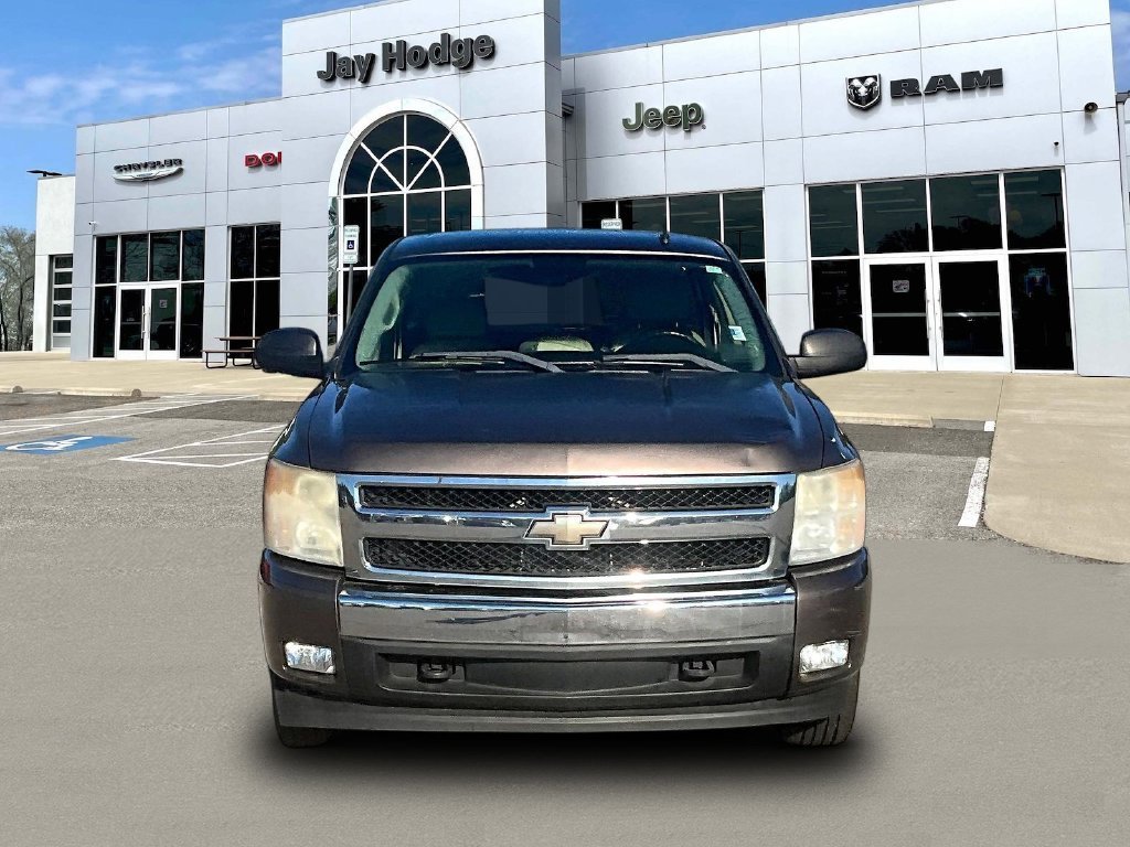 Used 2007 Chevrolet Silverado 1500 1LT with VIN 2GCEC19Y371713744 for sale in Hugo, OK