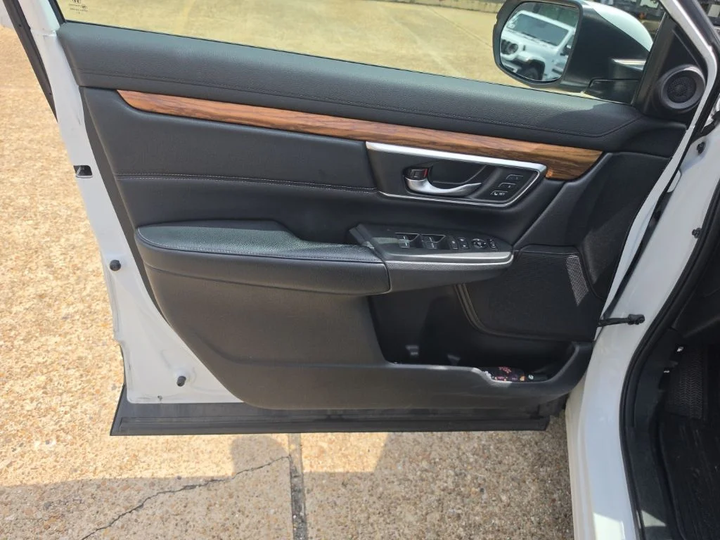 Used 2019 White Honda EX-L image 15
