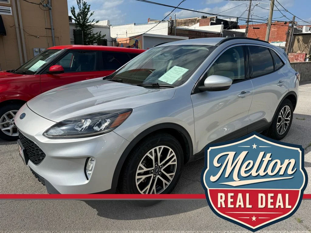 Used 2020 Silver Ford SEL image 1