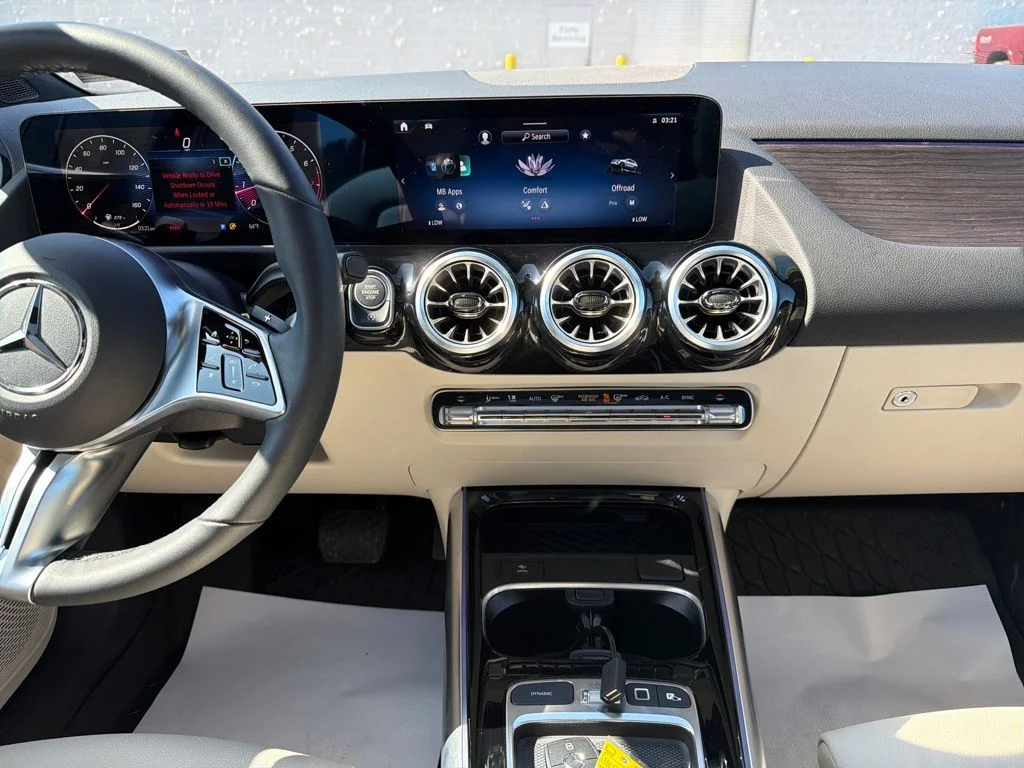Used 2026 White Mercedes-Benz GLA 250 image 17