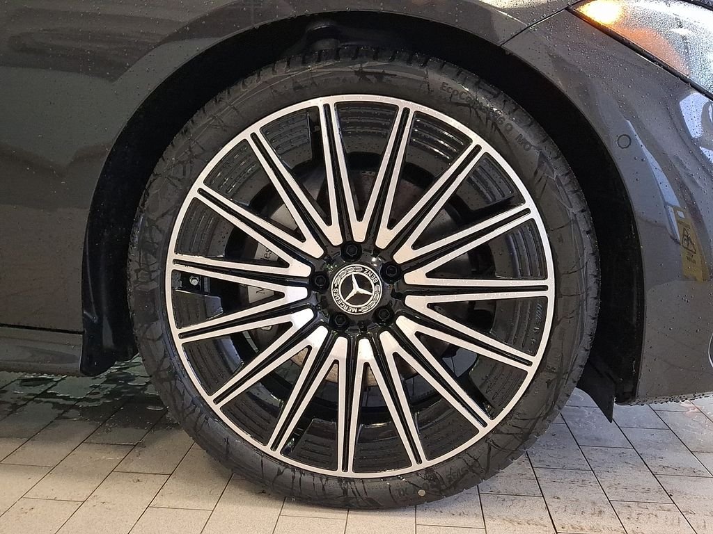 New 2026 Graphite Grey Metallic Mercedes-Benz CLE 300 image 5