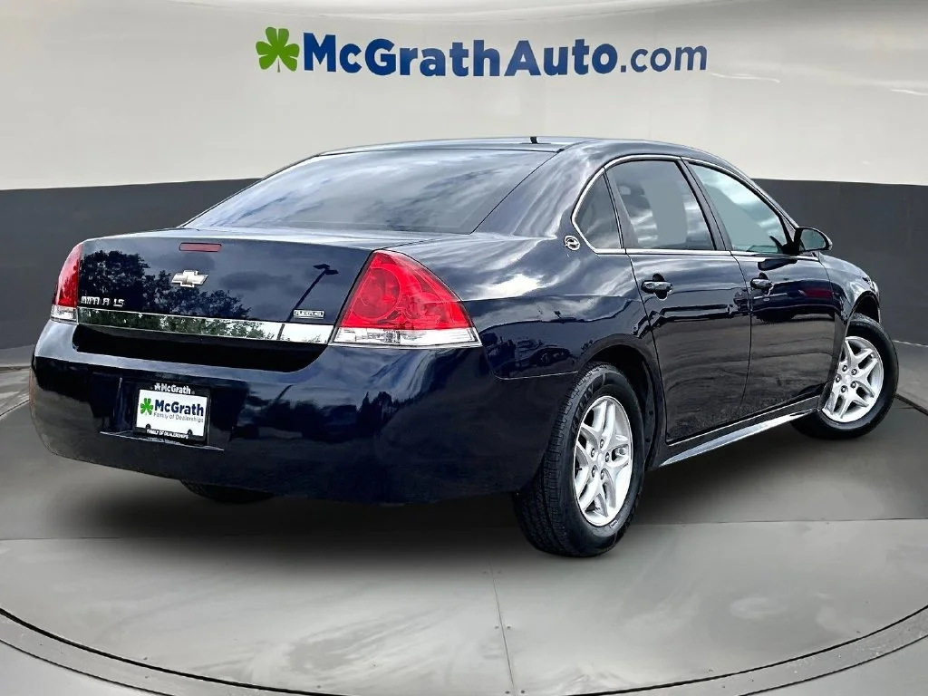 Used 2009 Blue Chevrolet LS image 7