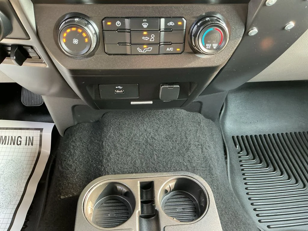 Used 2018 White Ford XLT image 16