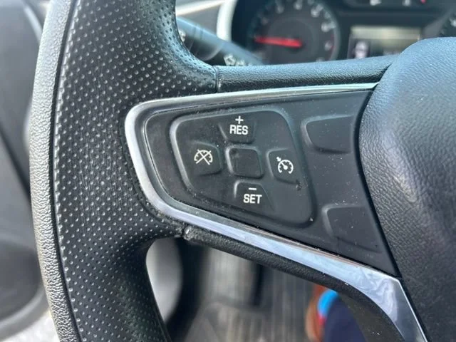 Used 2019 SUMMIT WHITE Chevrolet LS image 13