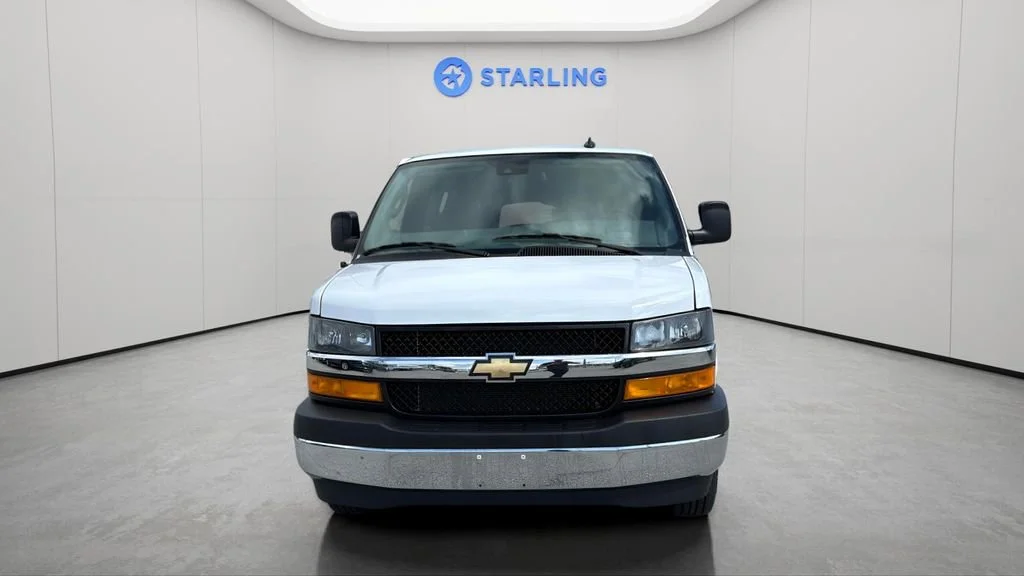 Used 2025 Summit White Chevrolet 1LT image 16