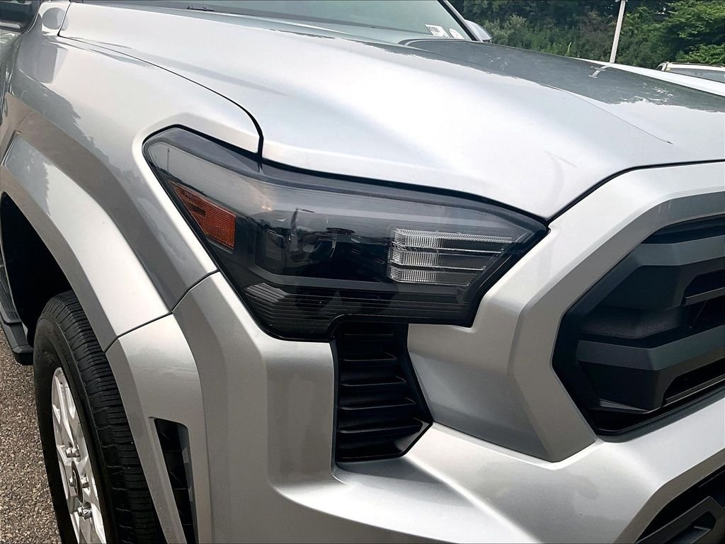 Used 2025 Silver Toyota SR5 image 31