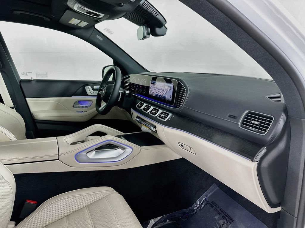 New 2026 Polar White Mercedes-Benz GLS 580 image 66