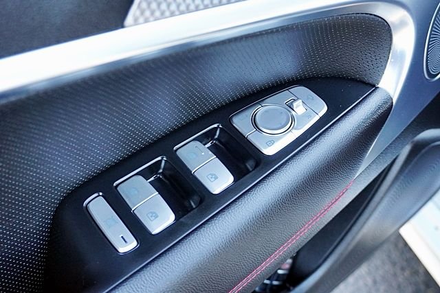 Used 2023 White Genesis 2.0T image 23