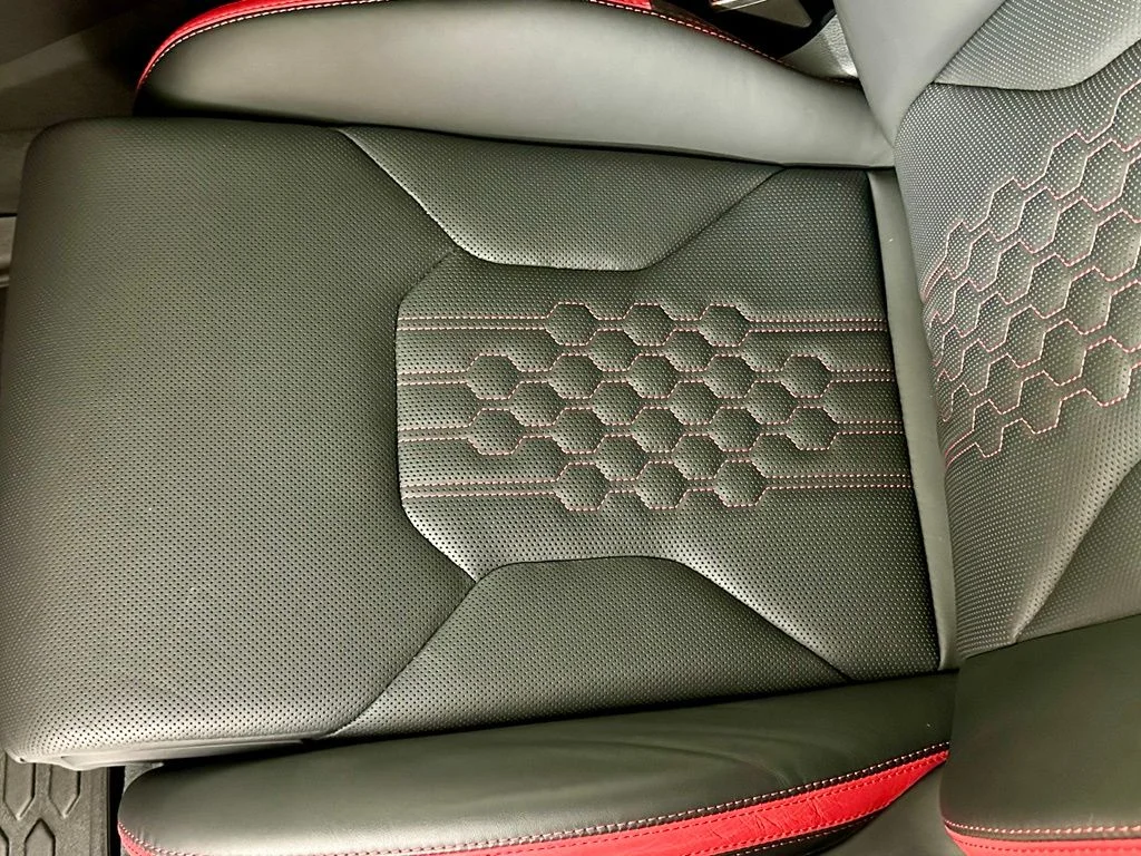 Used 2024 Black Lamborghini S image 27
