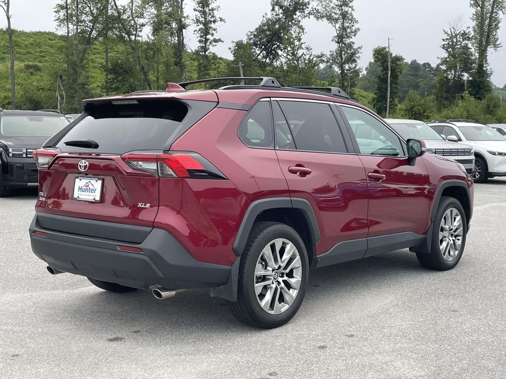 2025 Toyota RAV4 XLE Premium - Photo 28