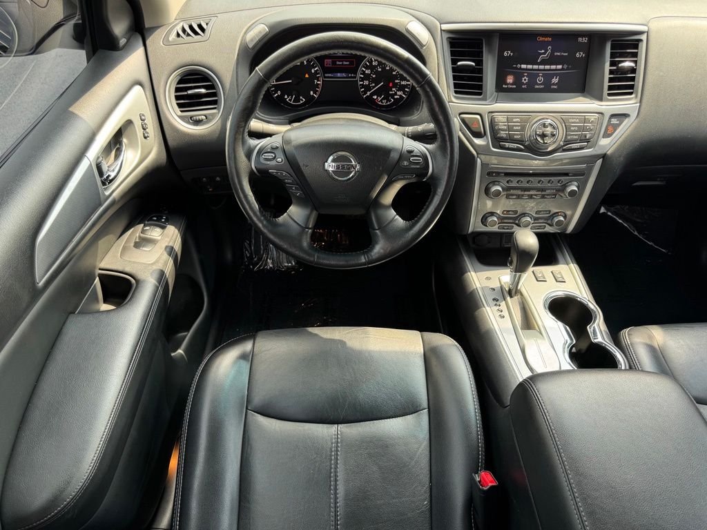 Used 2019 Black Nissan SL image 17