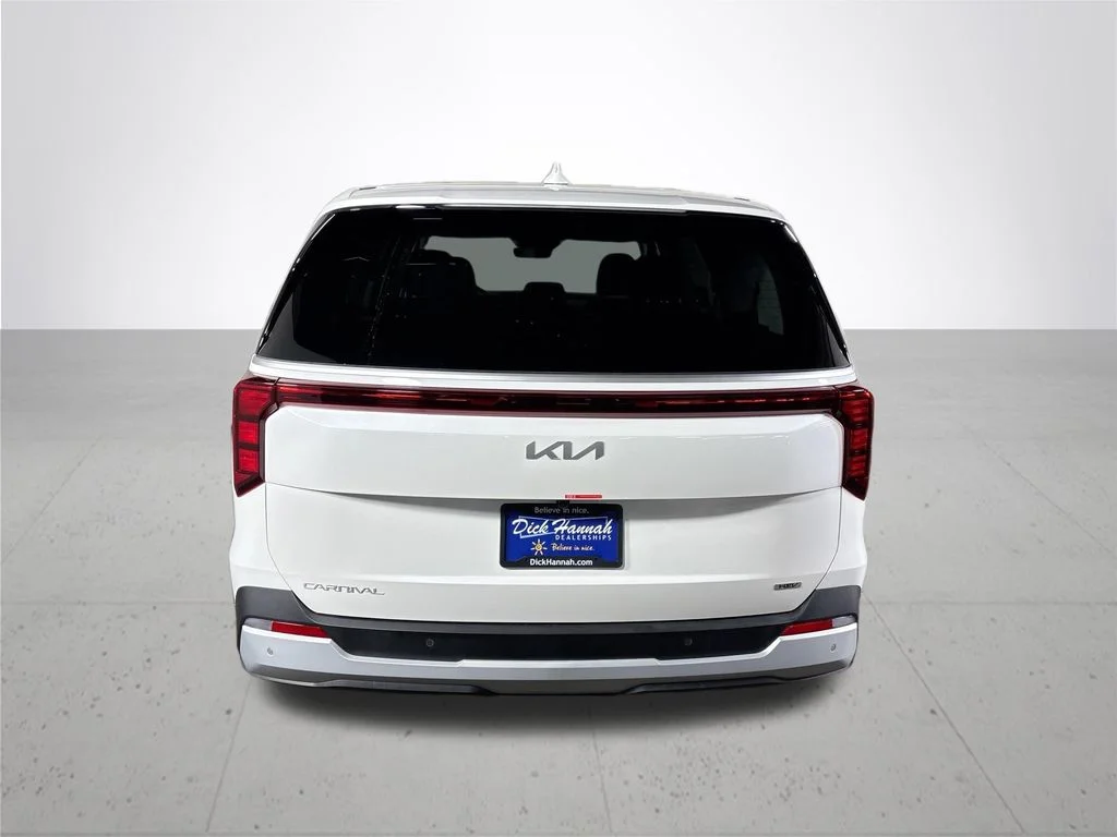 New 2026 Snow White Pearl Kia LXS image 7